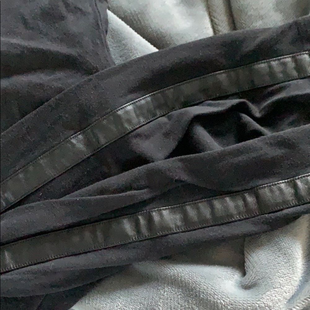 Victoria’s Secret PINK leggings - Picture 2 of 3